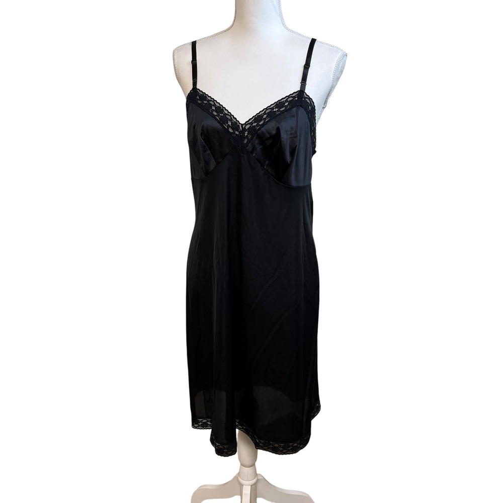 Vintage 80s Vanity Fair Black Full Slip Sz 38‎ Lace Whimsygoth Lingerie Grunge